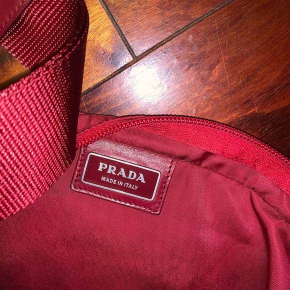 Unisex Prada crossbody - Picture 6 of 6